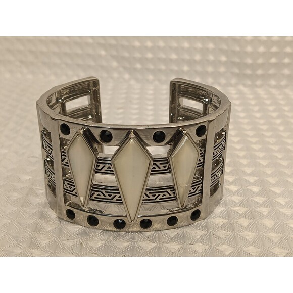 Disney D23 Expo 2022 Marvel Black Panther Metal Cuff Bracelet New - Picture 1 of 8